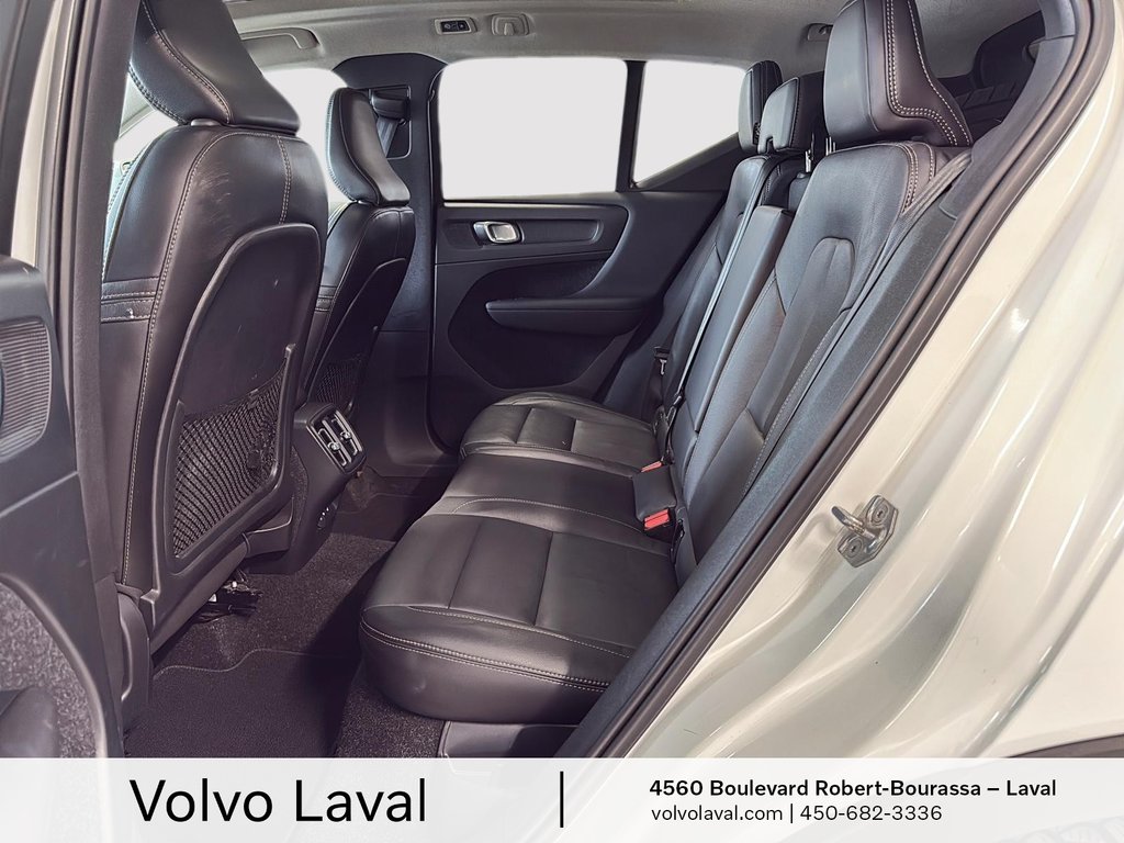Volvo XC40 Momentum 2020 à Laval, Québec - 10 - w1024h768px