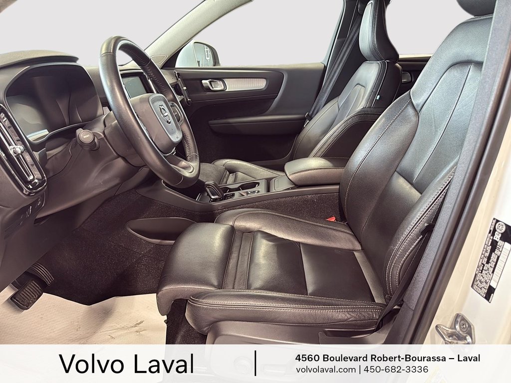Volvo XC40 Momentum 2020 à Laval, Québec - 8 - w1024h768px