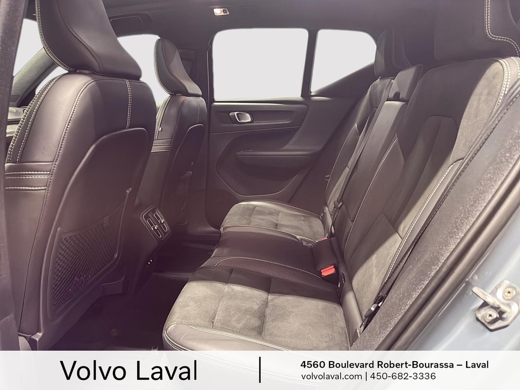 Volvo XC40 R-Design 2020 à Laval, Québec - 10 - w1024h768px