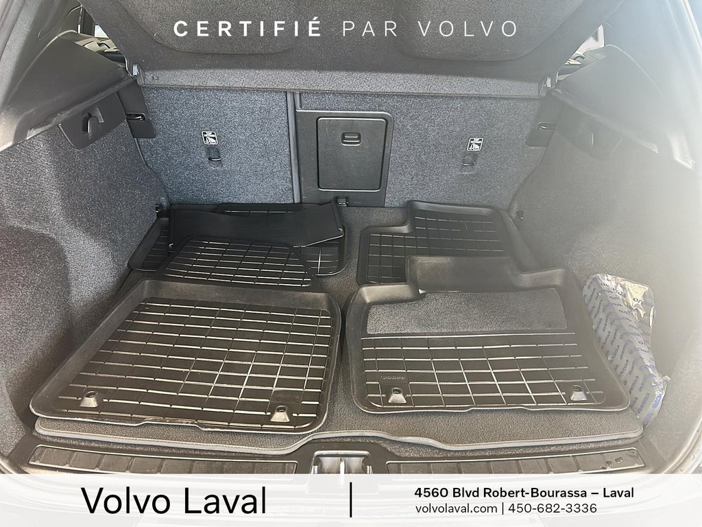 Volvo XC40 Momentum 2021 à Laval, Québec - 19 - w1024h768px