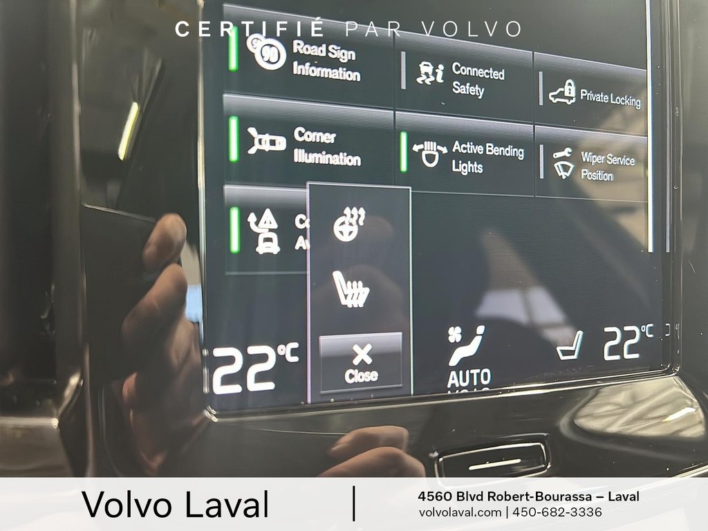 Volvo XC40 Momentum 2021 à Laval, Québec - 16 - w1024h768px