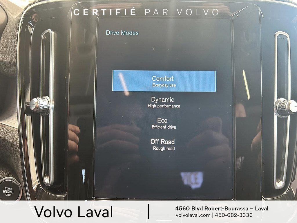 Volvo XC40 Momentum 2021 à Laval, Québec - 13 - w1024h768px