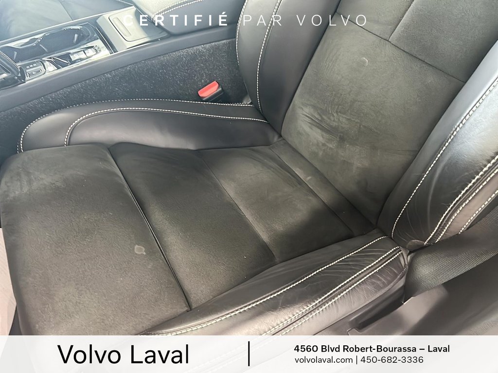 Volvo XC40 R-Design 2021 à Laval, Québec - 9 - w1024h768px