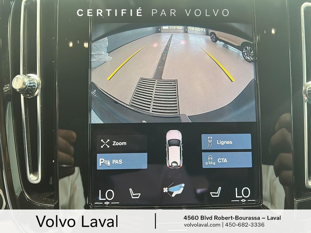 Volvo XC40 R-Design 2021 à Laval, Québec - 15 - w1024h768px