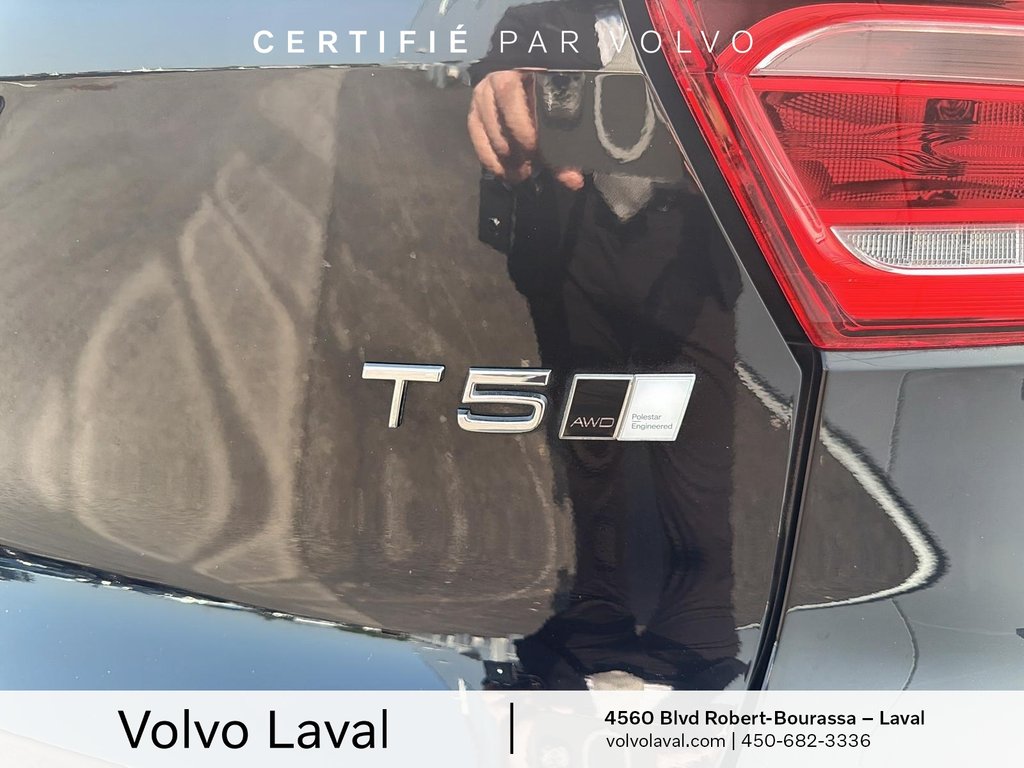 2021 Volvo XC40 R-Design in Laval, Quebec - 19 - w1024h768px