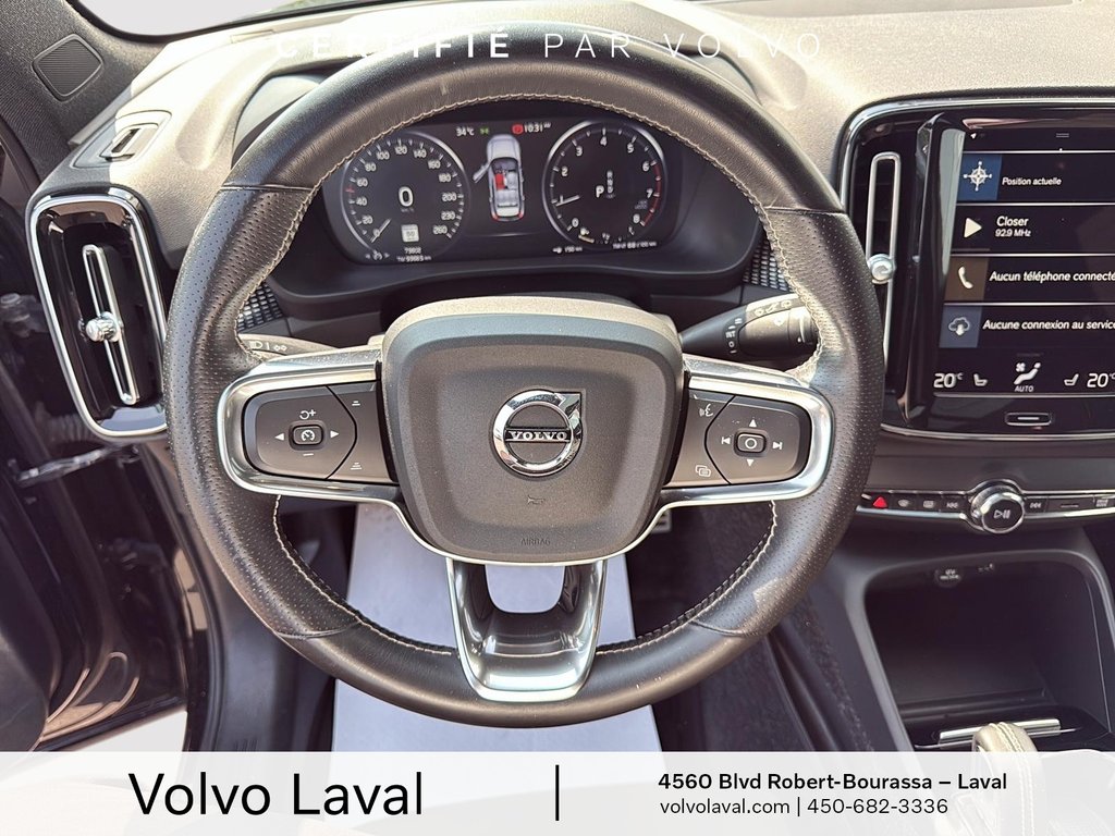 2021 Volvo XC40 R-Design in Laval, Quebec - 9 - w1024h768px