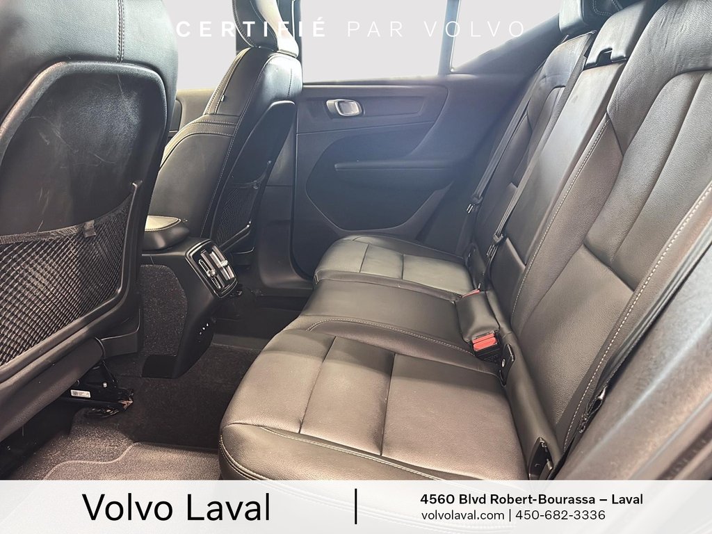 2021 Volvo XC40 Momentum in Laval, Quebec - 18 - w1024h768px