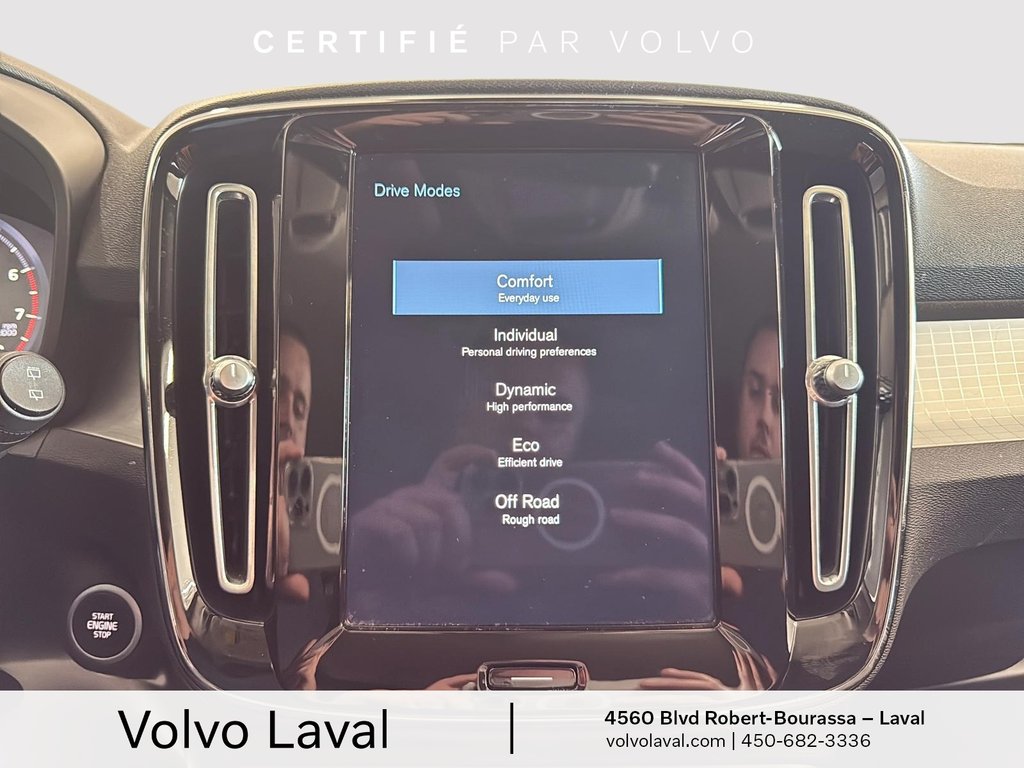 2021 Volvo XC40 Momentum in Laval, Quebec - 16 - w1024h768px