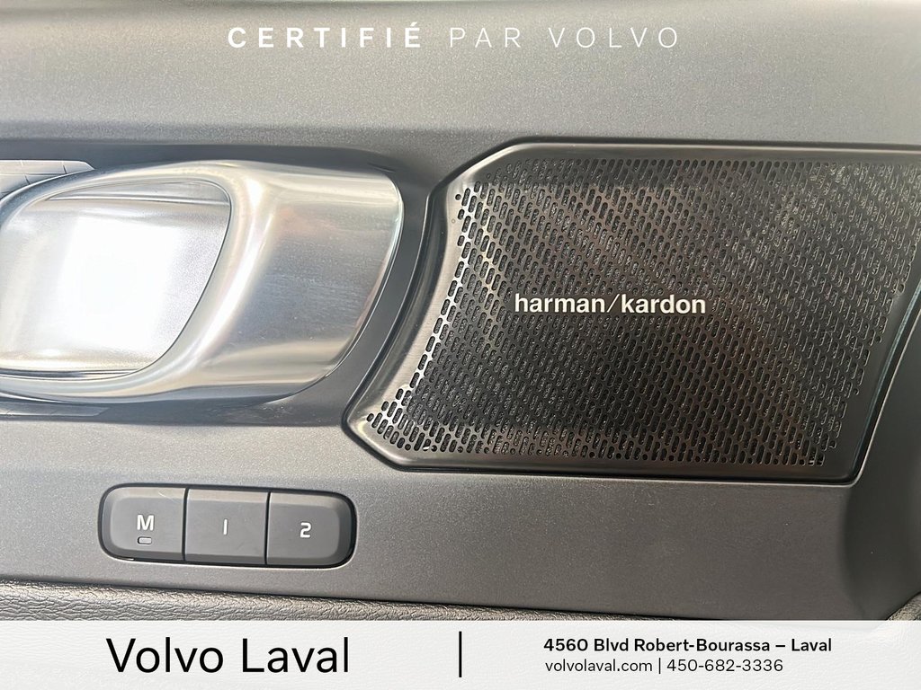 Volvo XC40 Momentum 2022 à Laval, Québec - 21 - w1024h768px