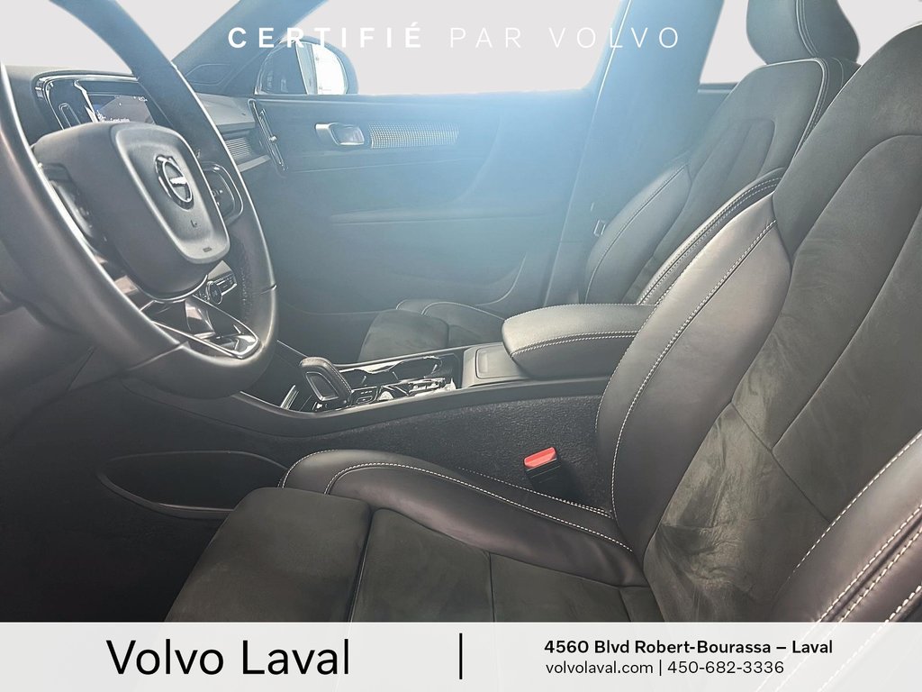 Volvo XC40 R-Design 2022 à Laval, Québec - 11 - w1024h768px