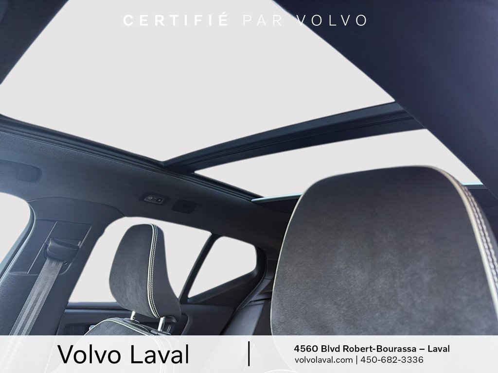 2022 Volvo XC40 R-Design in Laval, Quebec - 8 - w1024h768px