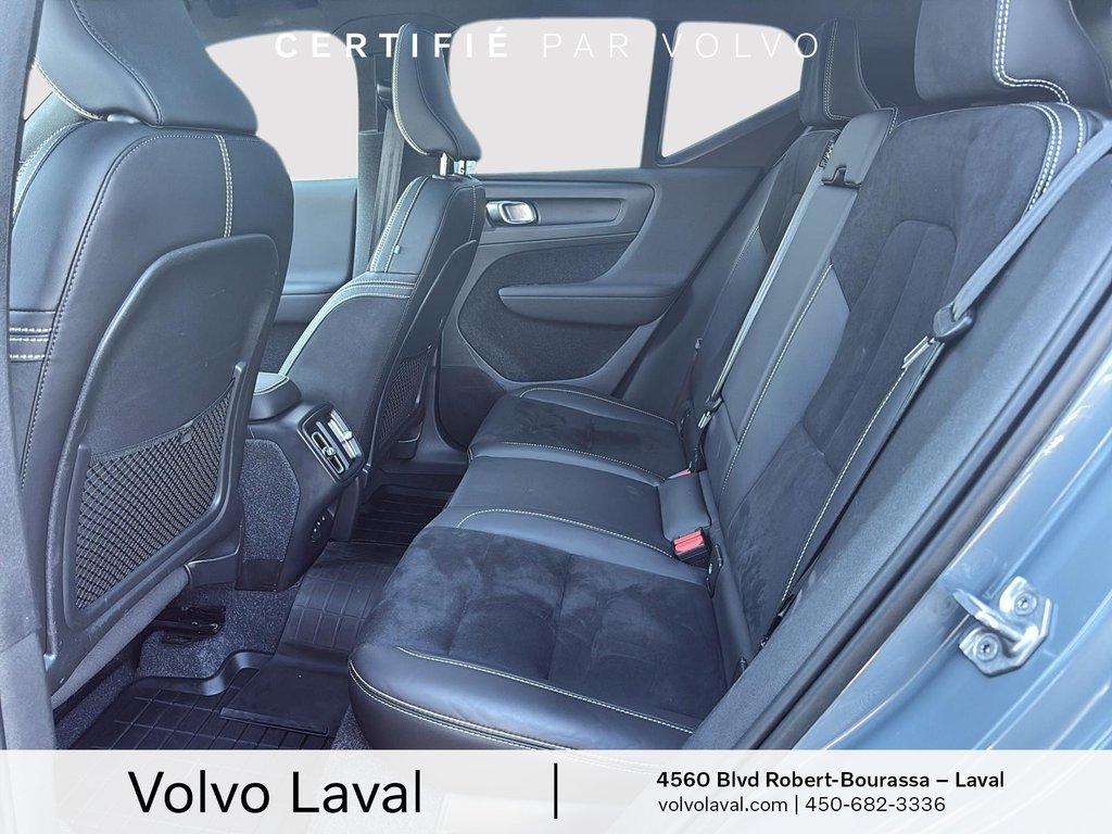 2022 Volvo XC40 R-Design in Laval, Quebec - 9 - w1024h768px