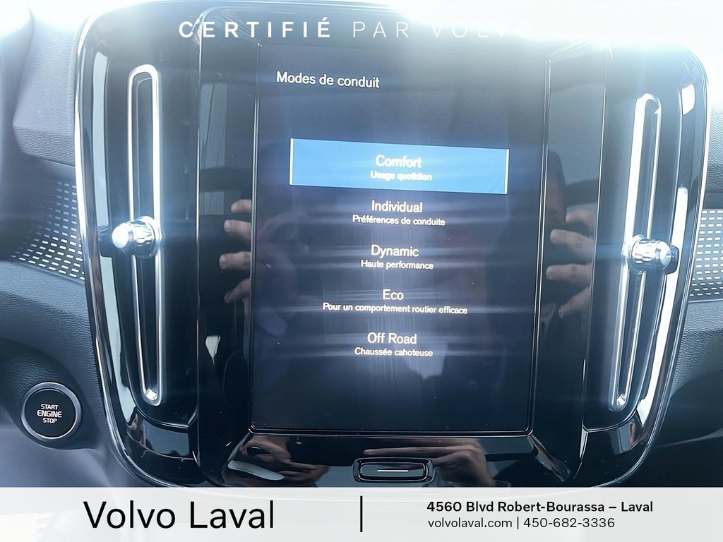 Volvo XC40 R-Design 2022 à Laval, Québec - 15 - w1024h768px