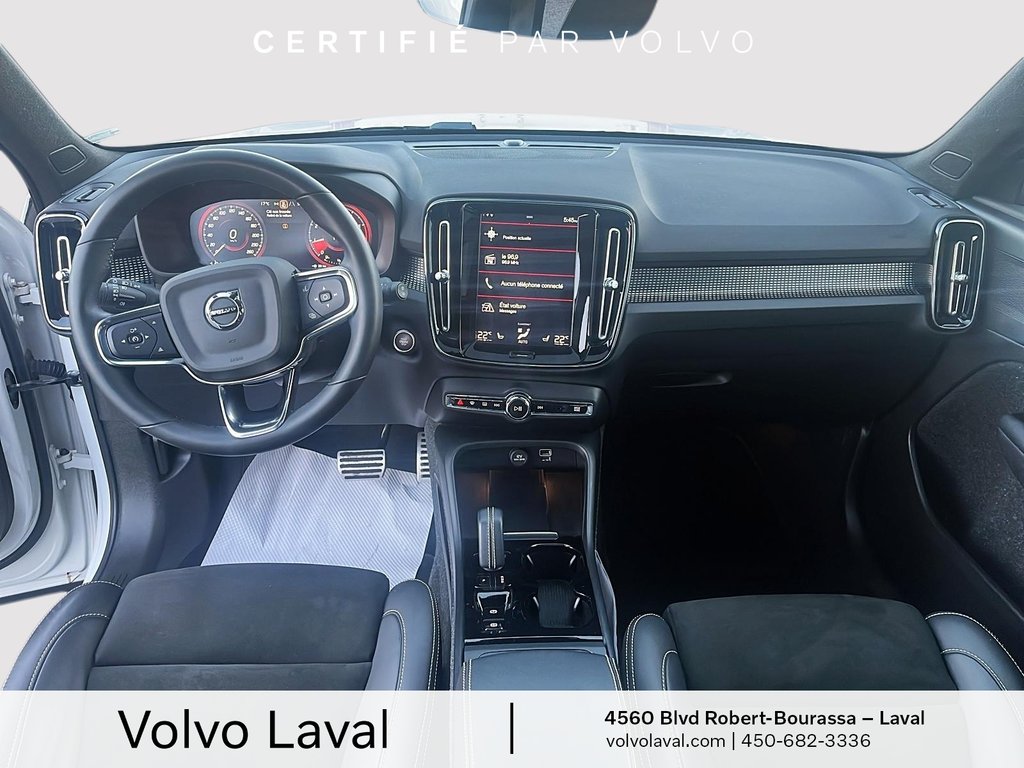 Volvo XC40 R-Design 2022 à Laval, Québec - 11 - w1024h768px