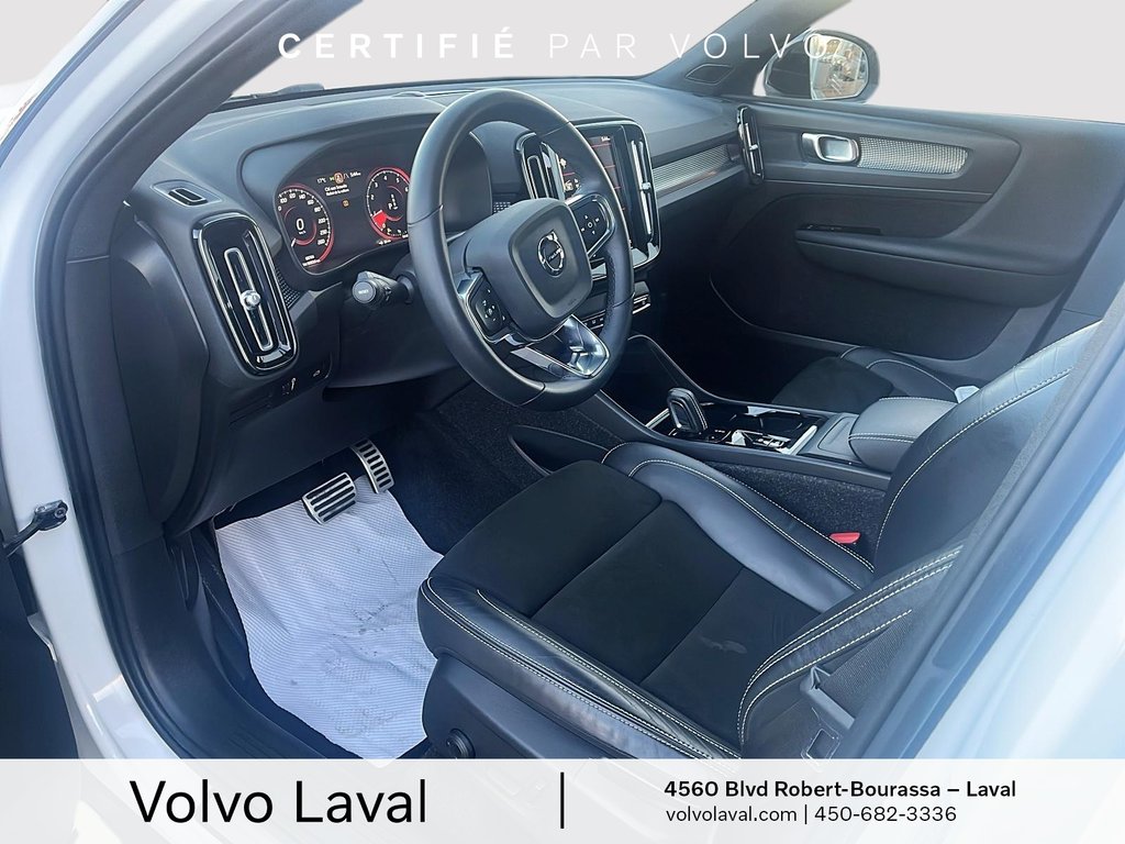 Volvo XC40 R-Design 2022 à Laval, Québec - 9 - w1024h768px