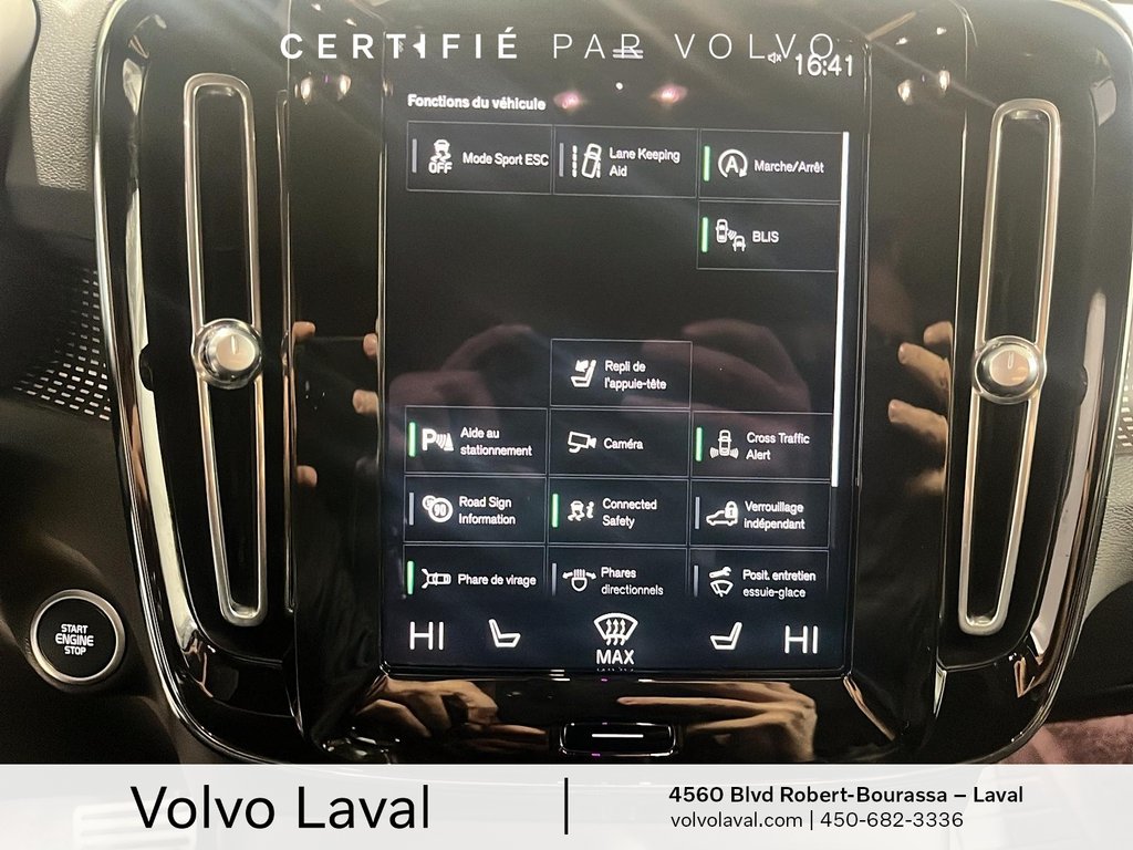 Volvo XC40 R-Design 2022 à Laval, Québec - 12 - w1024h768px