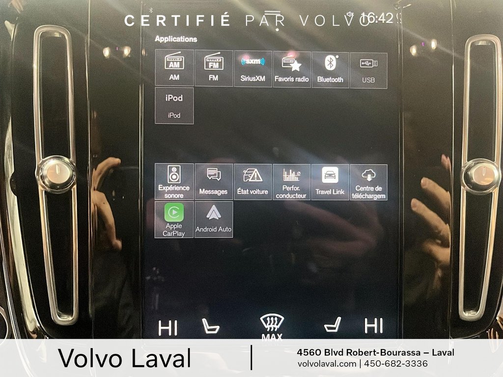 Volvo XC40 R-Design 2022 à Laval, Québec - 15 - w1024h768px