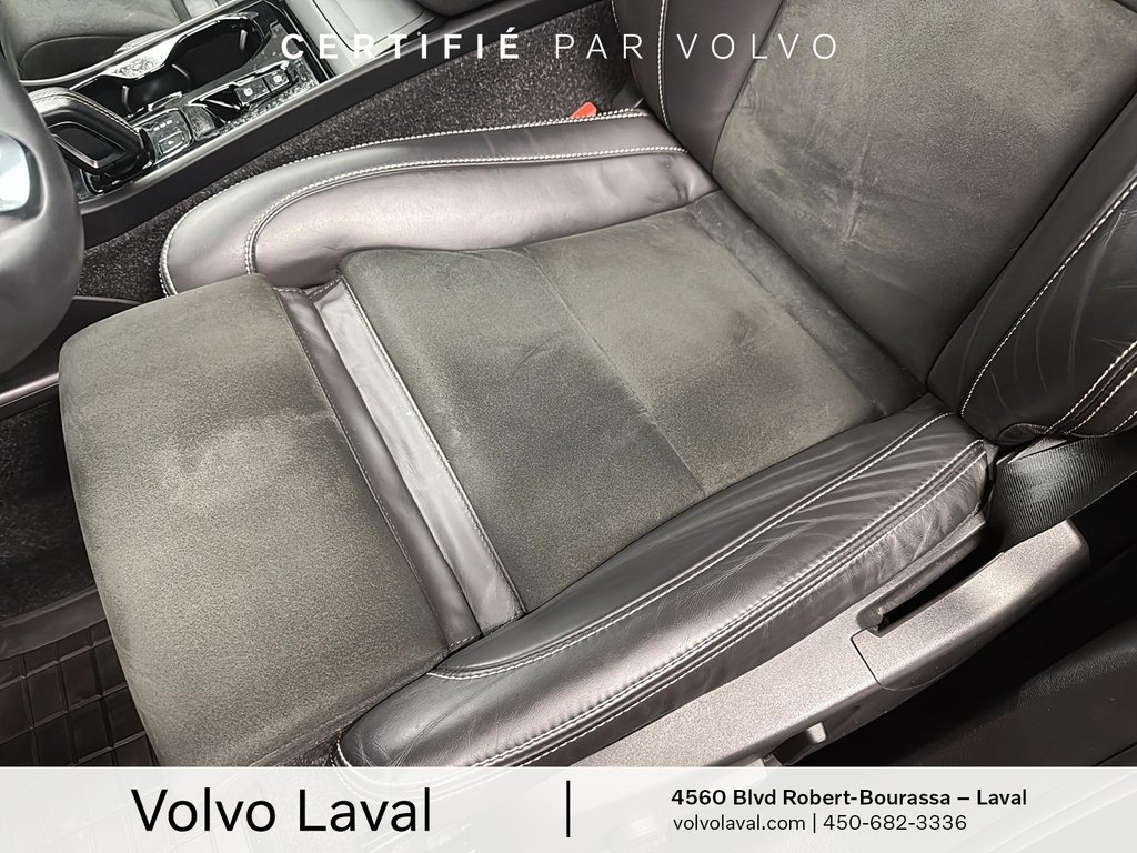 Volvo XC40 R-Design 2022-6