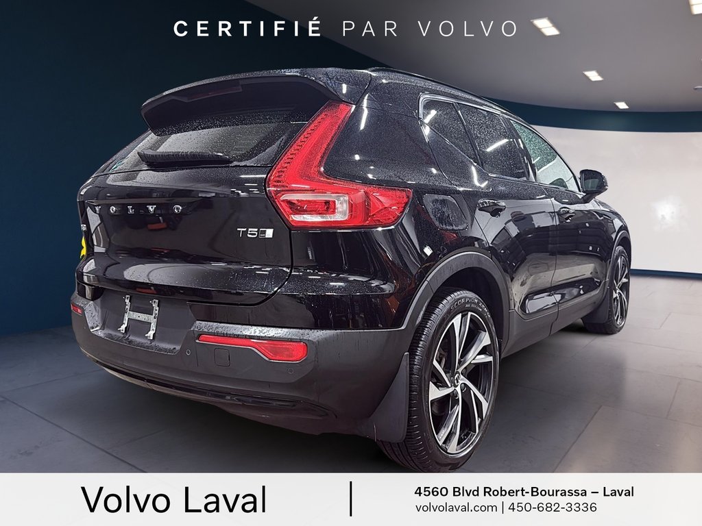 Volvo XC40 R-Design 2022-3