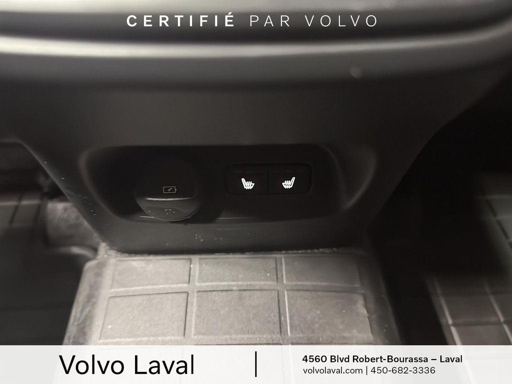 Volvo XC40 R-Design 2022 à Laval, Québec - 11 - w1024h768px