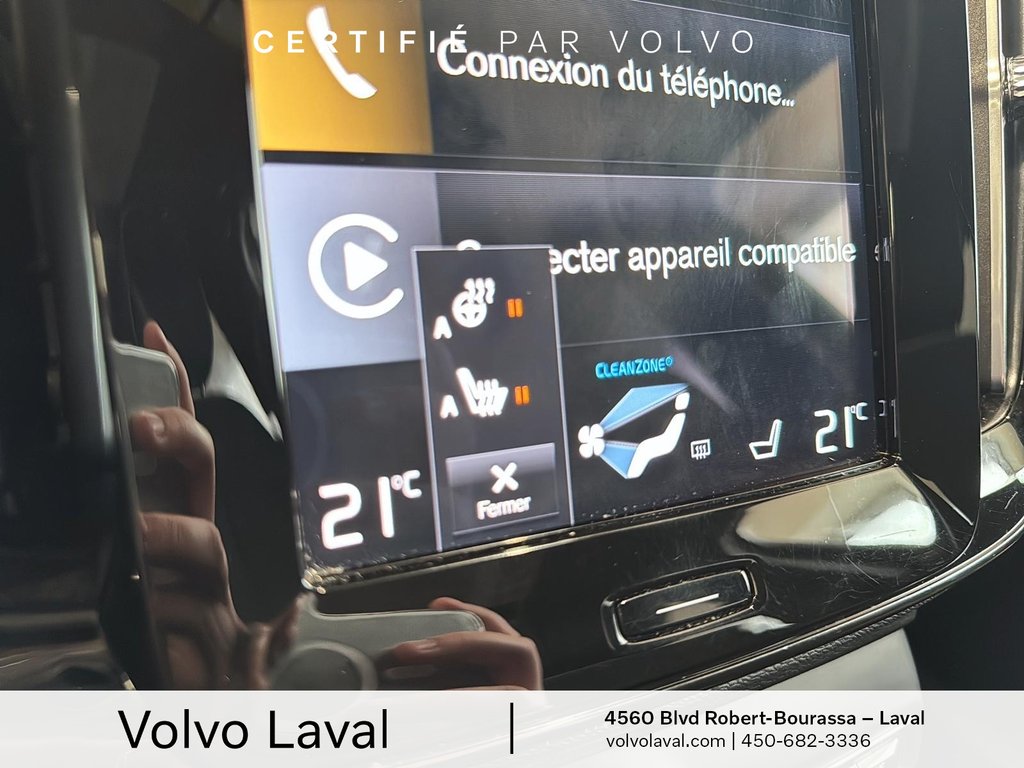 Volvo XC40 R-Design 2022 à Brossard, Québec - 14 - w1024h768px