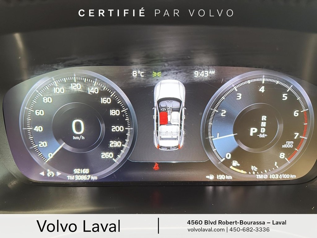 Volvo XC40 R-Design 2022 à Brossard, Québec - 13 - w1024h768px