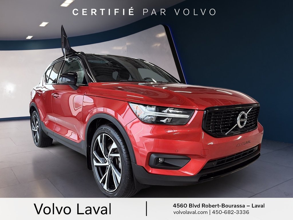 Volvo XC40 R-Design 2022 à Brossard, Québec - 3 - w1024h768px