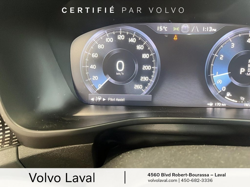 Volvo XC40 R-Design 2022 à Laval, Québec - 10 - w1024h768px