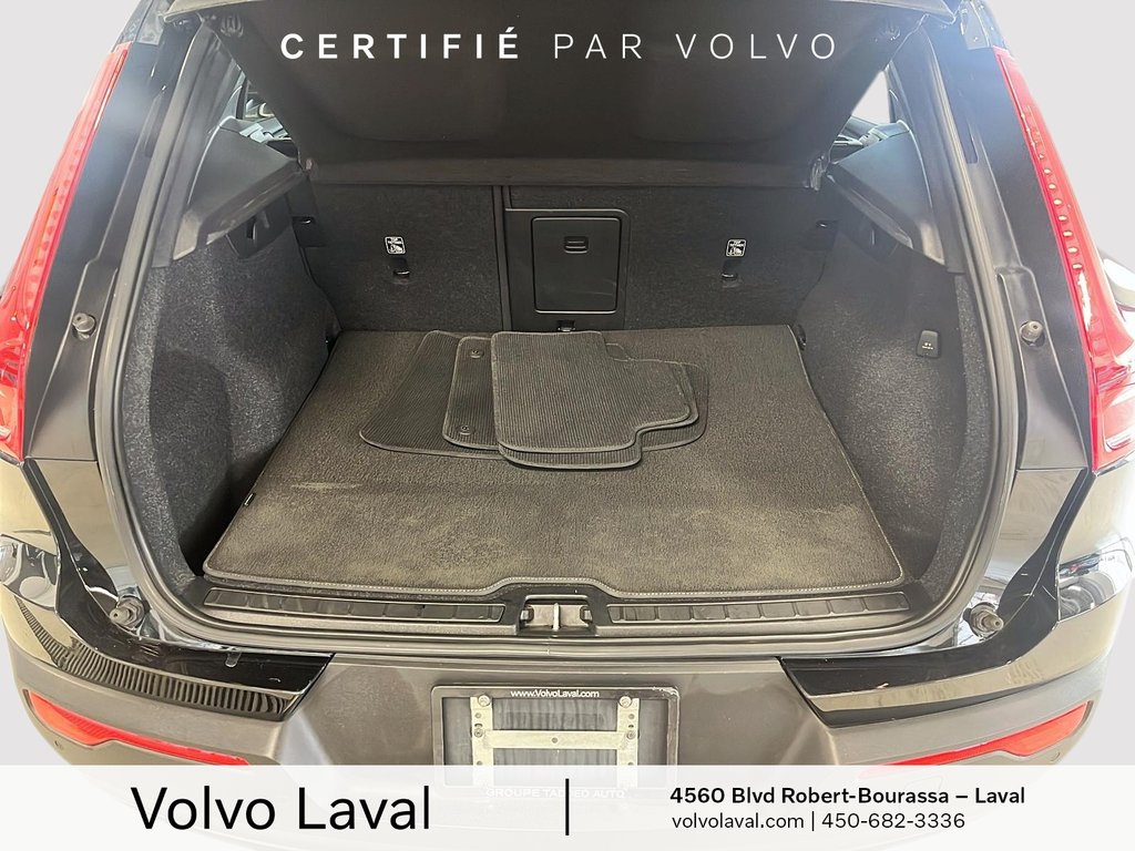 Volvo XC40 R-Design 2022 à Brossard, Québec - 21 - w1024h768px