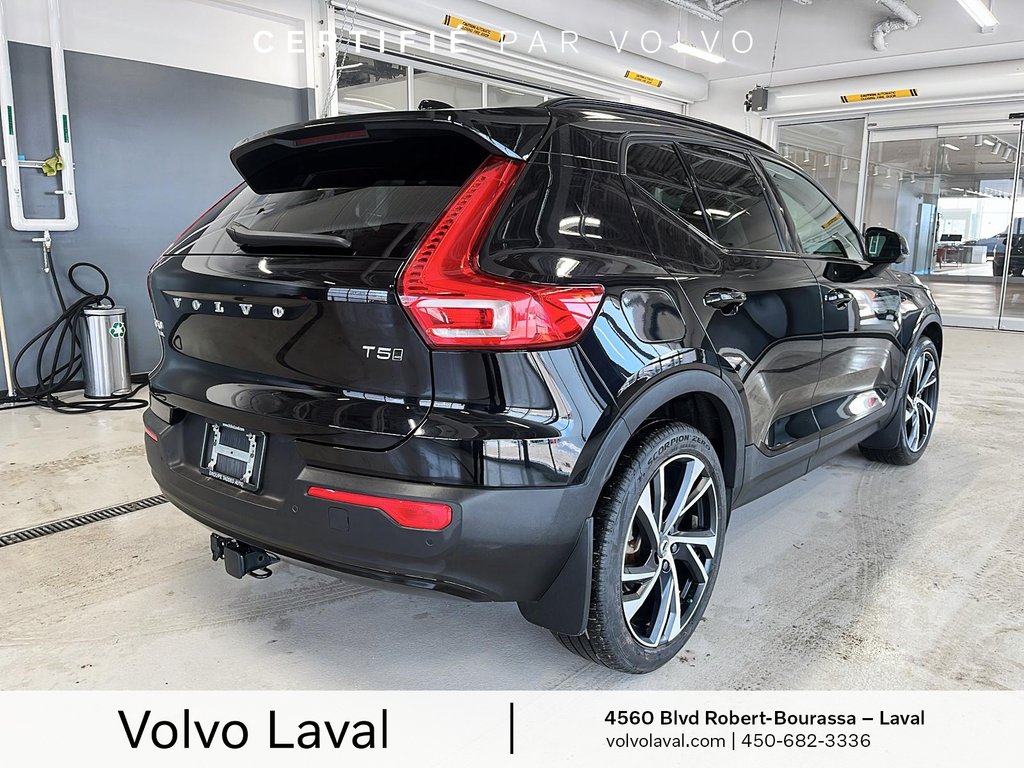 Volvo XC40 R-Design 2022 à Brossard, Québec - 8 - w1024h768px