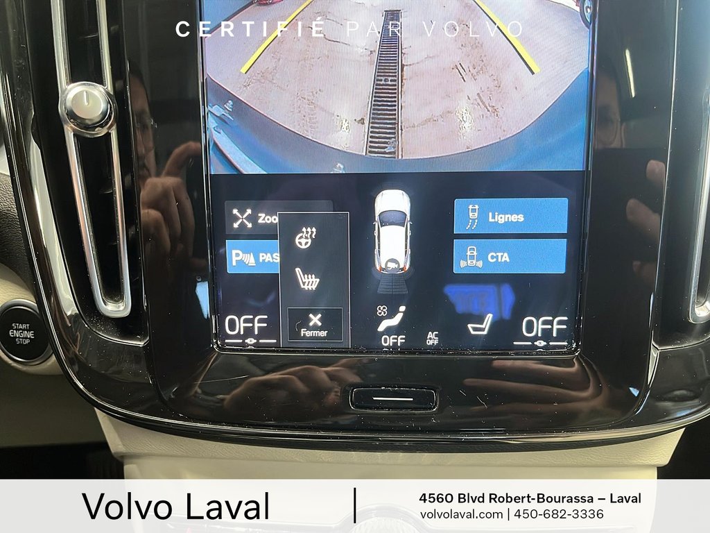 2022 Volvo XC40 Momentum in Brossard, Quebec - 15 - w1024h768px