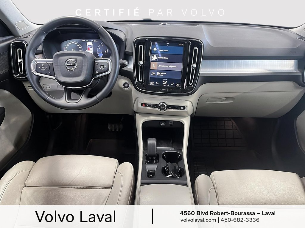 2022 Volvo XC40 Momentum in Brossard, Quebec - 10 - w1024h768px