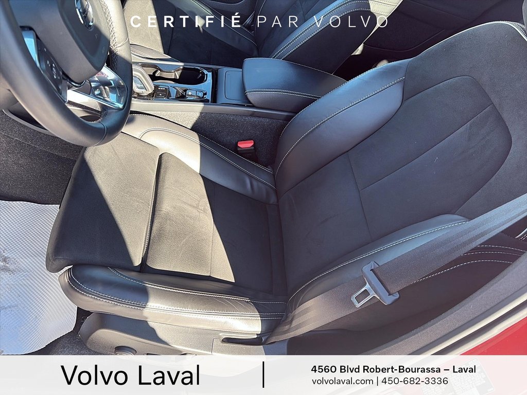 Volvo XC40 R-Design 2022 à Brossard, Québec - 9 - w1024h768px