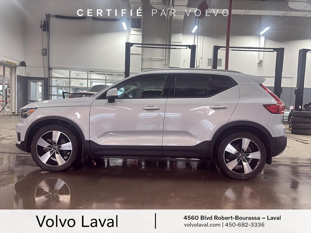 2022 Volvo XC40 Momentum in Brossard, Quebec - 8 - w1024h768px