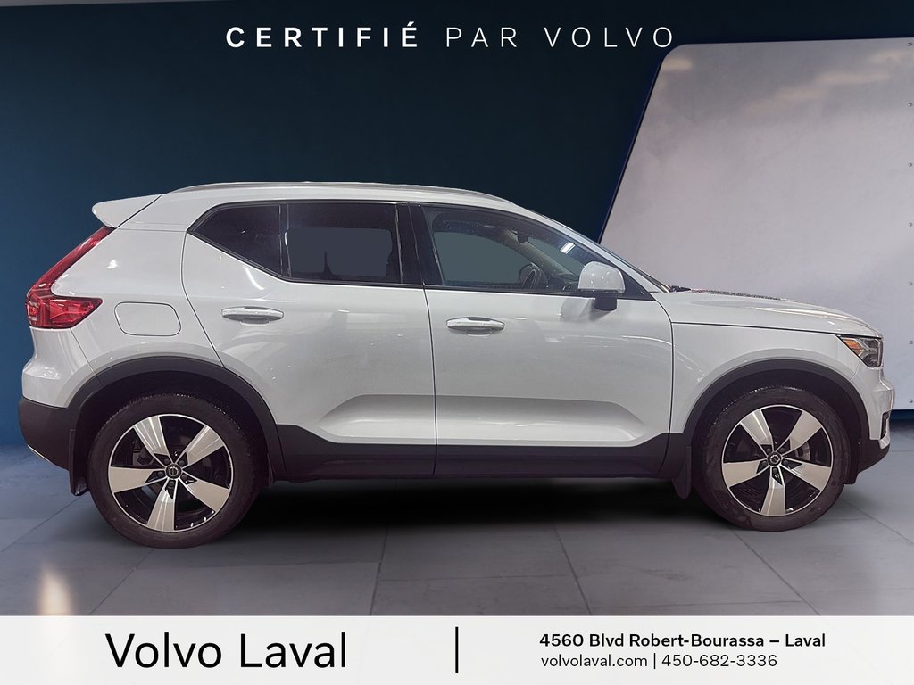 2022 Volvo XC40 Momentum in Brossard, Quebec - 4 - w1024h768px