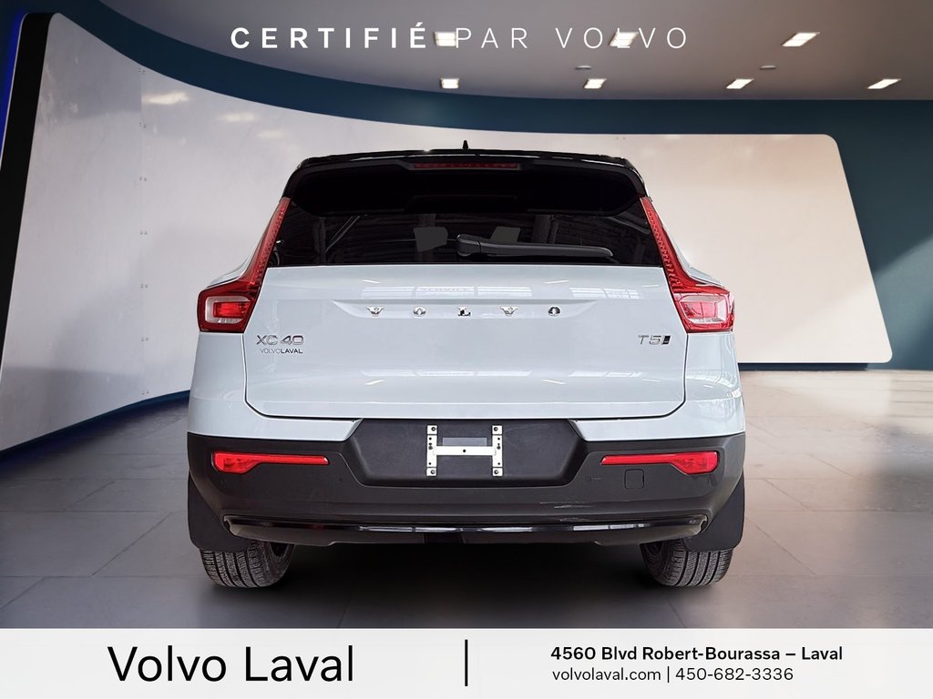 Volvo XC40 R-Design 2022 à Brossard, Québec - 7 - w1024h768px