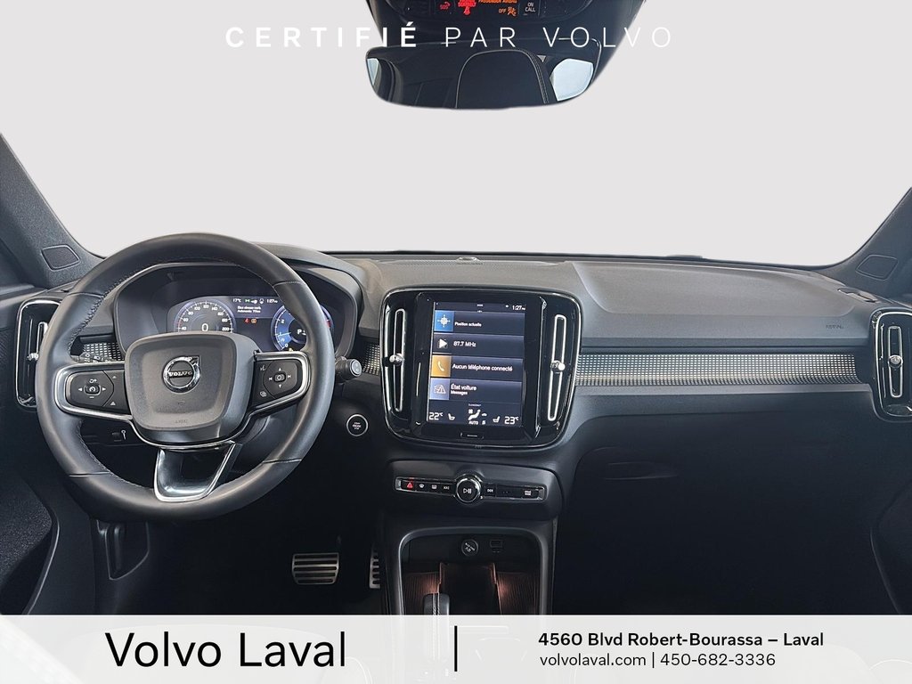 Volvo XC40 R-Design 2022 à Brossard, Québec - 15 - w1024h768px