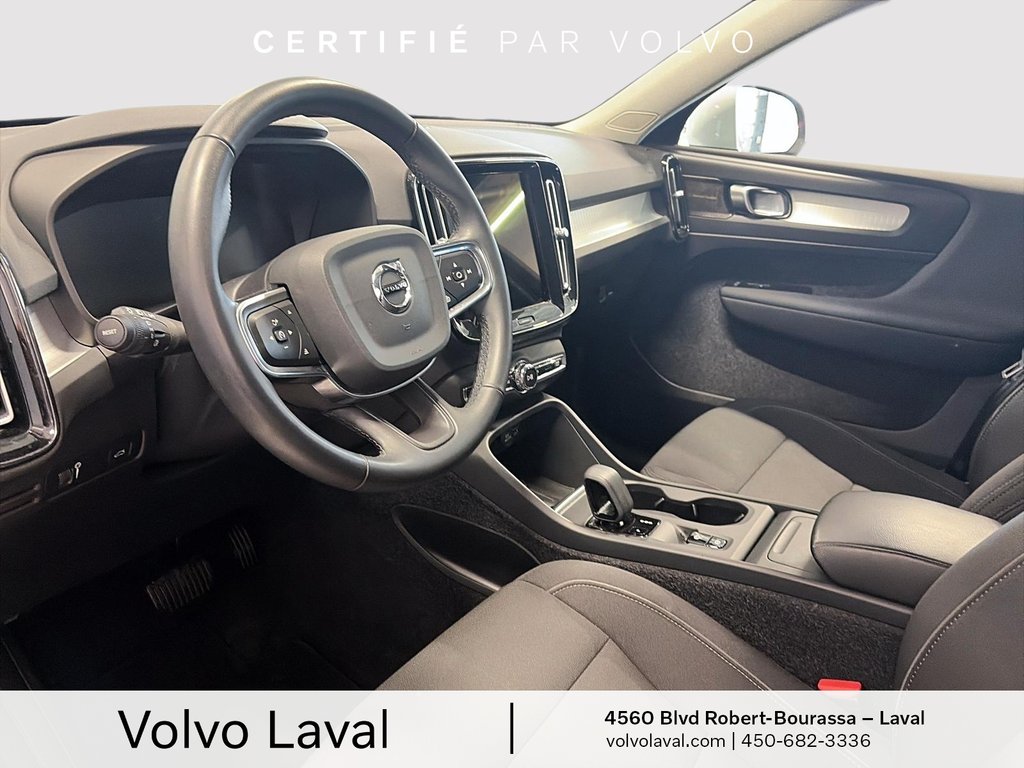 Volvo XC40 Momentum 2022 à Laval, Québec - 6 - w1024h768px
