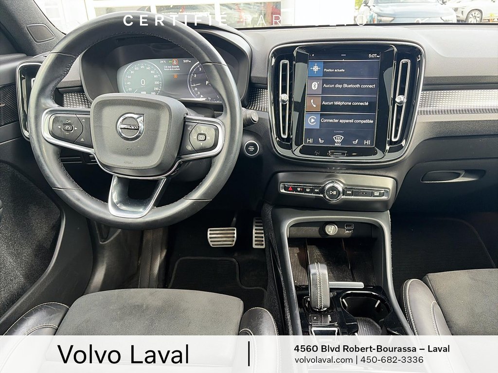 Volvo XC40 R-Design 2022 à Laval, Québec - 8 - w1024h768px