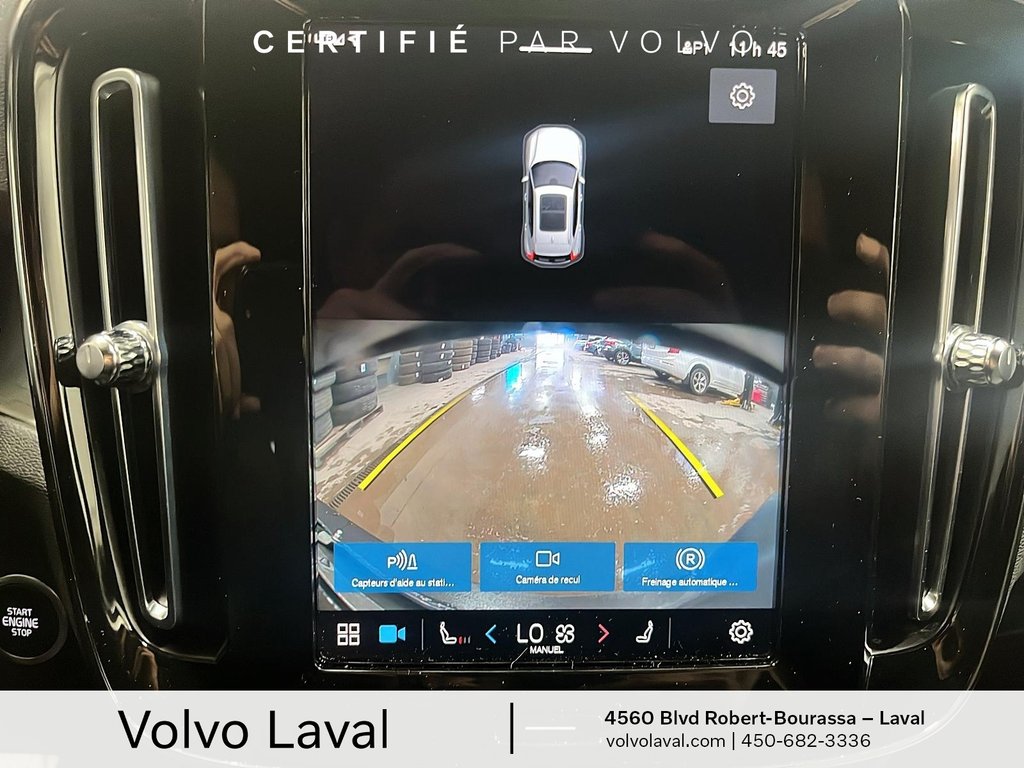 2023 Volvo XC40 Core in Laval, Quebec - 14 - w1024h768px
