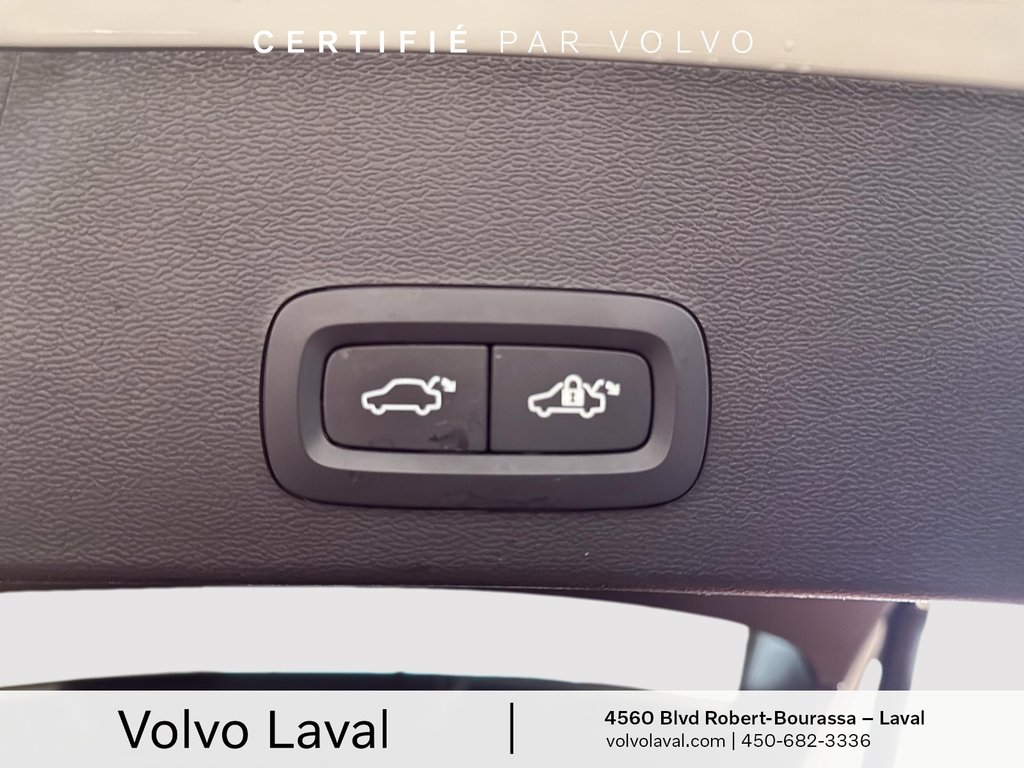 2024 Volvo XC40 Ultimate Dark Theme in Brossard, Quebec - 20 - w1024h768px