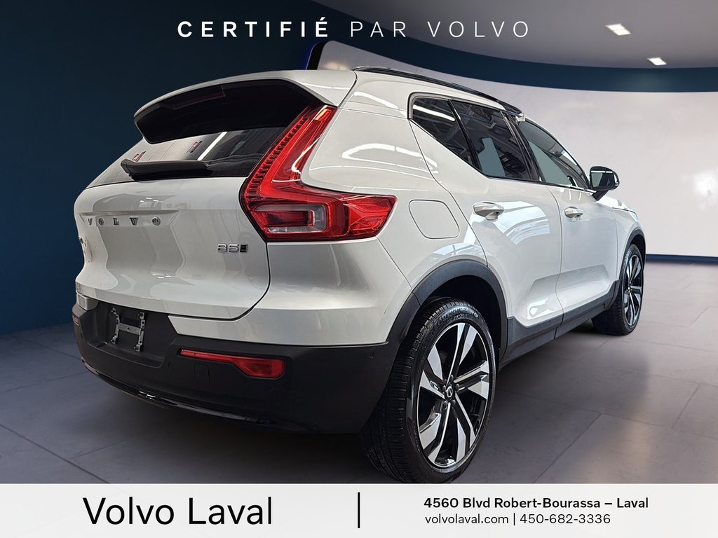 2024 Volvo XC40 Ultimate Dark Theme in Brossard, Quebec - 4 - w1024h768px