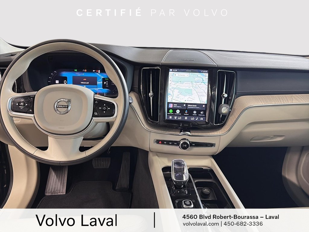 Volvo XC60 HYBRIDE RECHARGEABLE Ultimate Dark Theme 2024 à Laval, Québec - 10 - w1024h768px