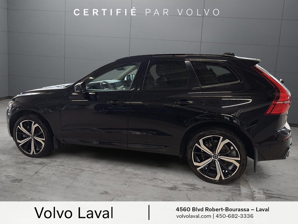 Volvo XC60 HYBRIDE RECHARGEABLE Ultimate Dark Theme 2024 à Laval, Québec - 5 - w1024h768px