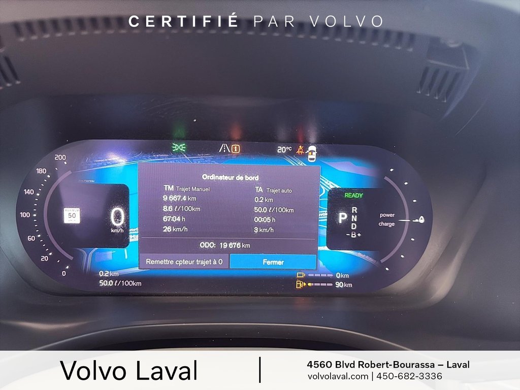 Volvo XC60 HYBRIDE RECHARGEABLE Ultimate Dark Theme 2024 à Laval, Québec - 13 - w1024h768px