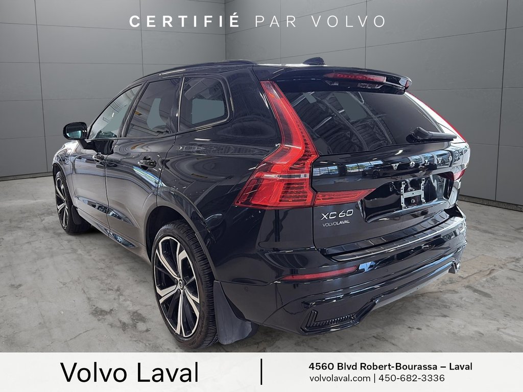 Volvo XC60 HYBRIDE RECHARGEABLE Ultimate Dark Theme 2024 à Laval, Québec - 4 - w1024h768px