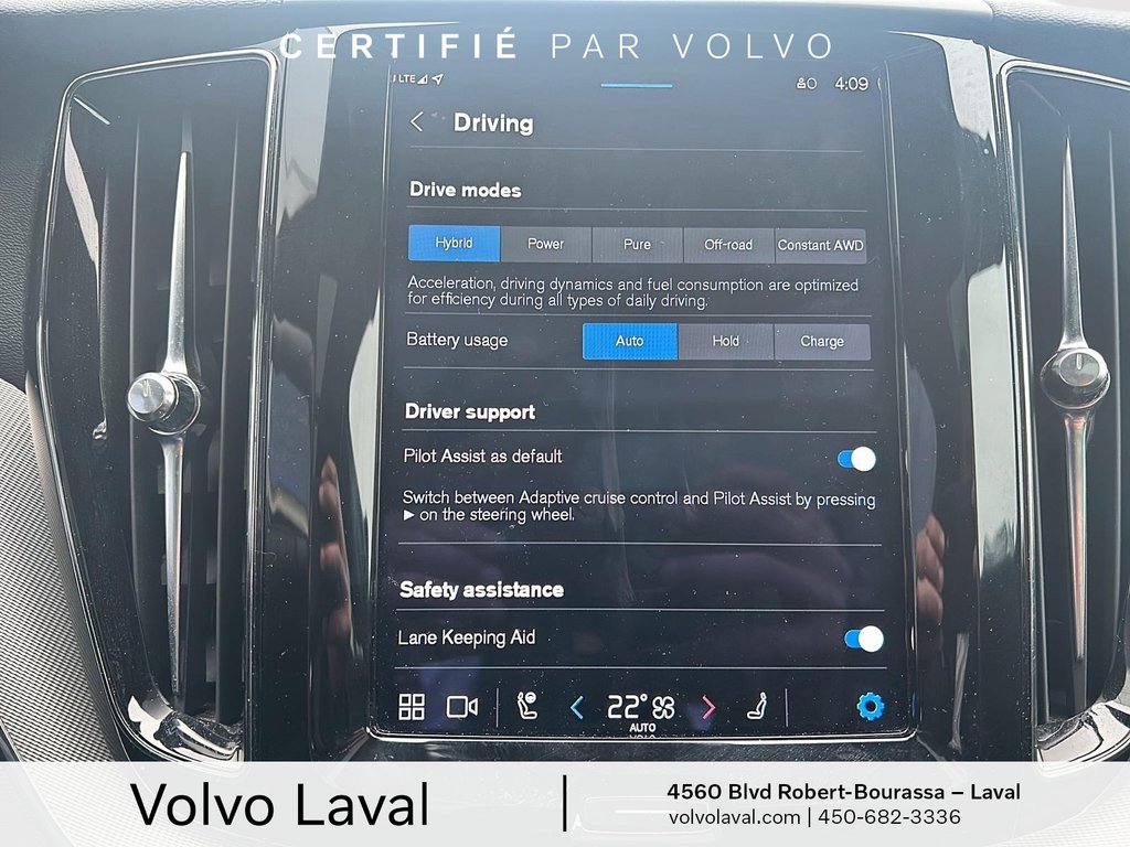2022 Volvo XC60 Recharge R-Design in Laval, Quebec - 12 - w1024h768px