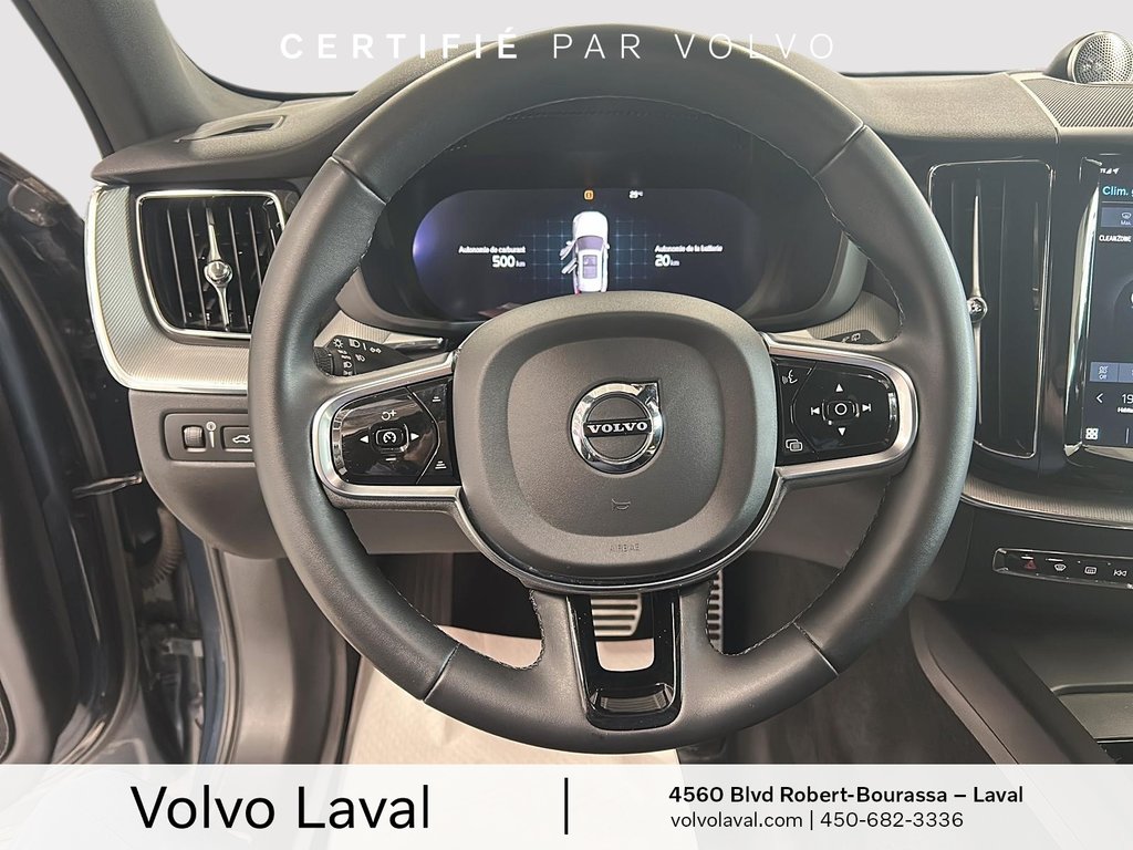2022 Volvo XC60 Recharge R-Design in Laval, Quebec - 12 - w1024h768px