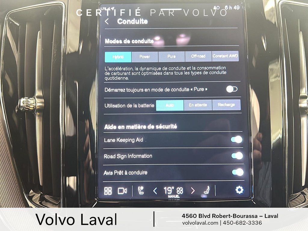 2022 Volvo XC60 Recharge R-Design in Laval, Quebec - 16 - w1024h768px