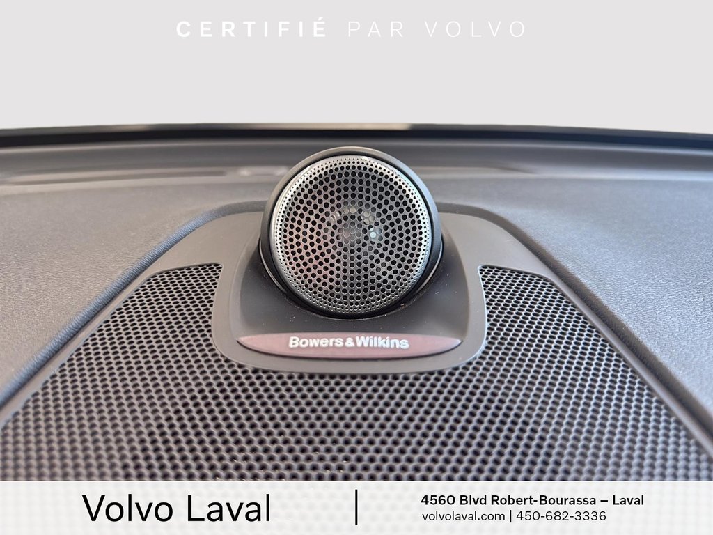 2022 Volvo XC60 Recharge R-Design in Laval, Quebec - 13 - w1024h768px